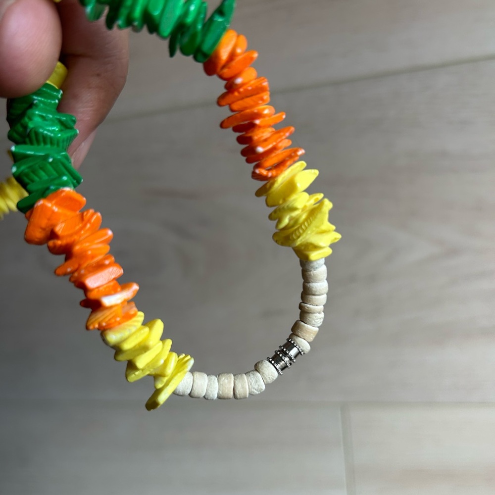 Puka Shell Necklace, ,Rasta Style size 16” - Picture 2 of 3